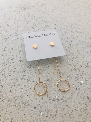 GOLD PEEK-A-BOO EARRINGS