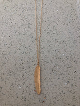 Load image into Gallery viewer, GOLDEN FEATHER  NECKLACE