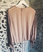 Load image into Gallery viewer, BLUSH BALLOON SLEEVE BLOUSE